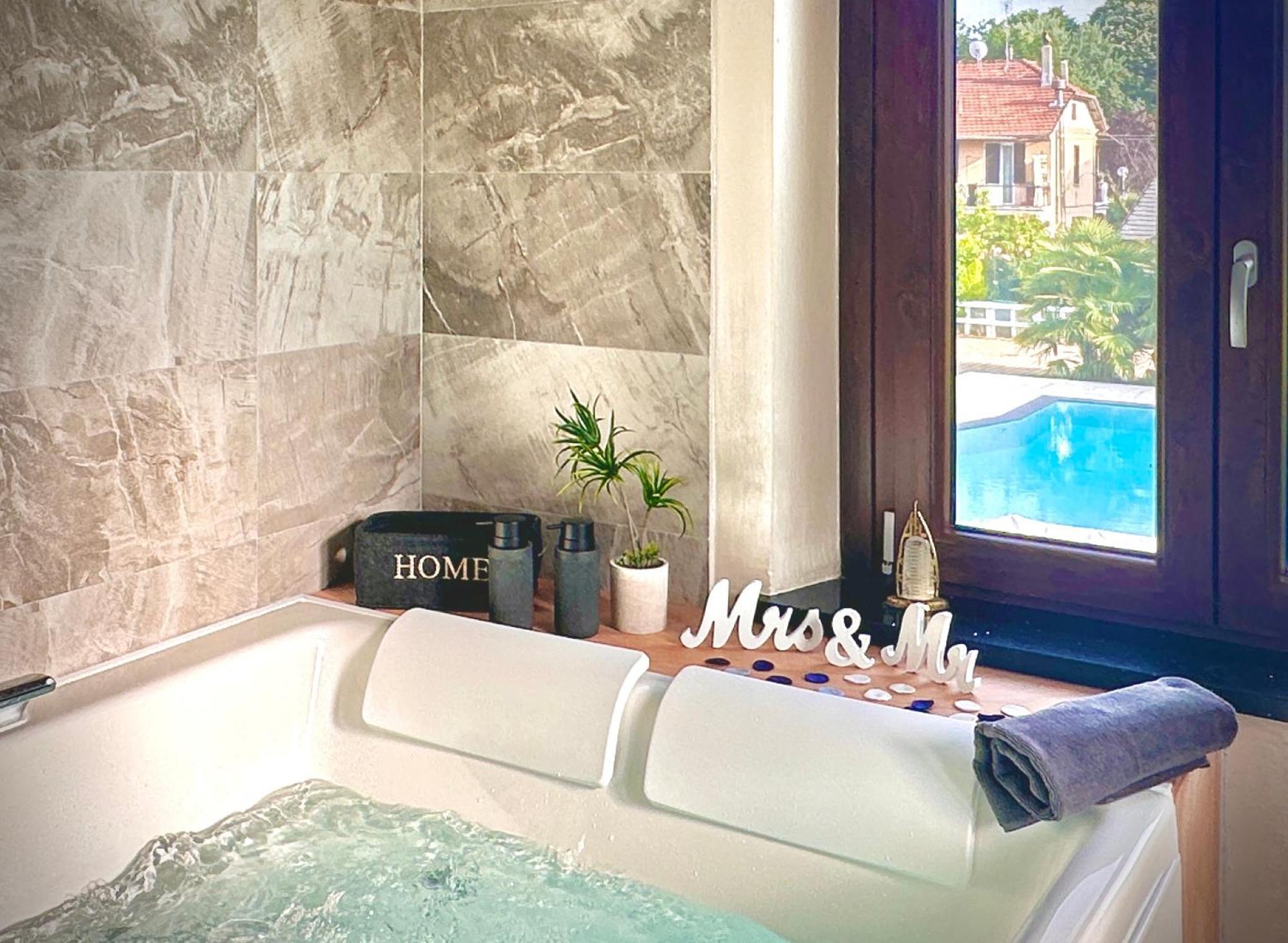 Appartamento In Villa Con Piscina Privata E Jacuzzi Ad Uso Esclusivo Rivarolo Canavese Eksteriør bilde